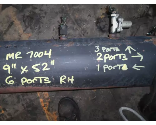 FREIGHTLINER COLUMBIA 120 Air Tank