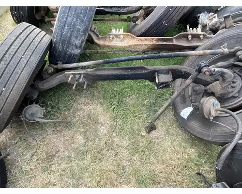 FREIGHTLINER COLUMBIA 120 Axle Assembly, Front (Steer)