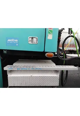 FREIGHTLINER COLUMBIA 120 BATTERY BOX COVER