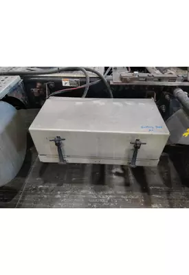 FREIGHTLINER COLUMBIA 120 BATTERY BOX