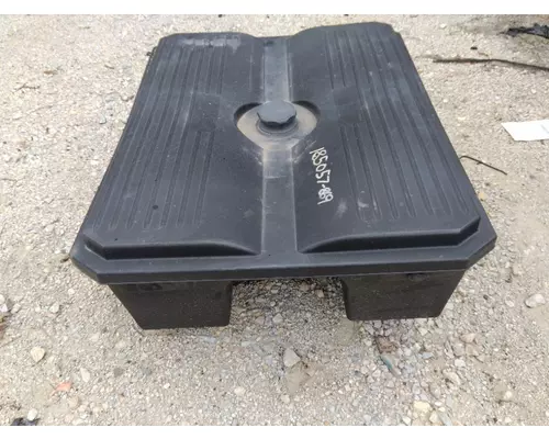 FREIGHTLINER COLUMBIA 120 BATTERY BOX