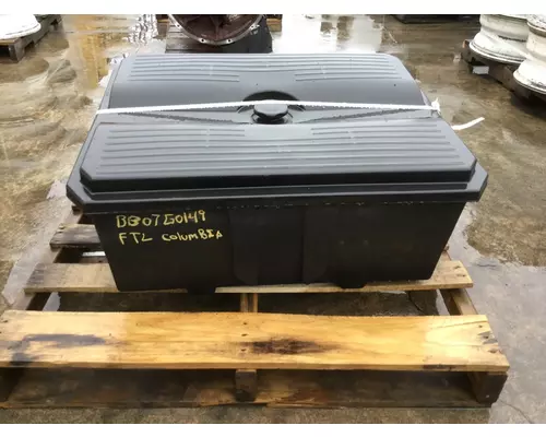 FREIGHTLINER COLUMBIA 120 BATTERY BOX