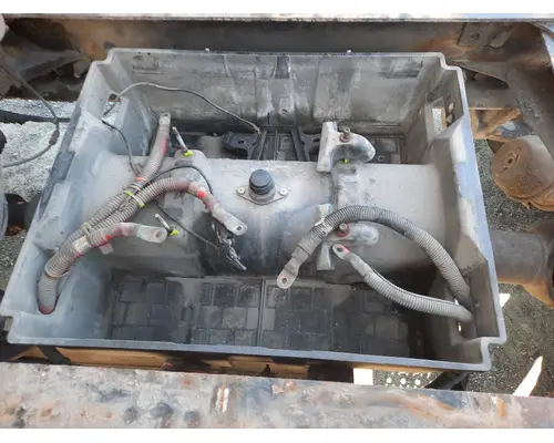FREIGHTLINER COLUMBIA 120 BATTERY BOX