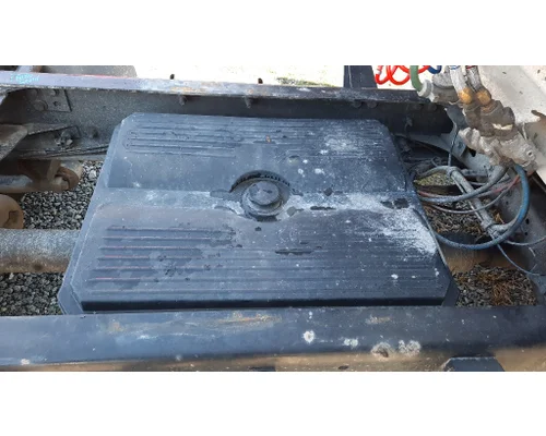 FREIGHTLINER COLUMBIA 120 BATTERY BOX