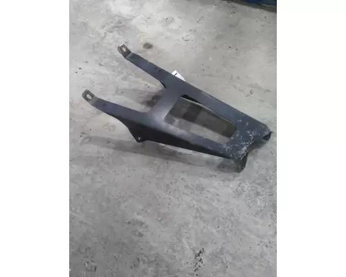 FREIGHTLINER COLUMBIA 120 BUMPER BRACKET