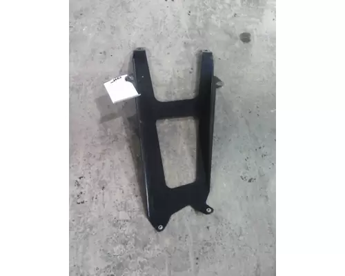 FREIGHTLINER COLUMBIA 120 BUMPER BRACKET