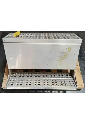 FREIGHTLINER COLUMBIA 120 Battery Boxes