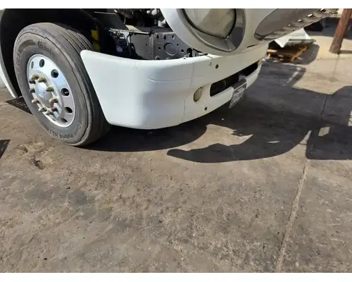 FREIGHTLINER COLUMBIA 120 Bumper Assembly, Front