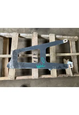 FREIGHTLINER COLUMBIA 120 Bumper Bracket, Front