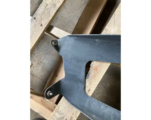 FREIGHTLINER COLUMBIA 120 Bumper Bracket, Front