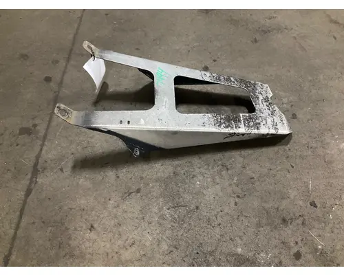 FREIGHTLINER COLUMBIA 120 Bumper Bracket, Front