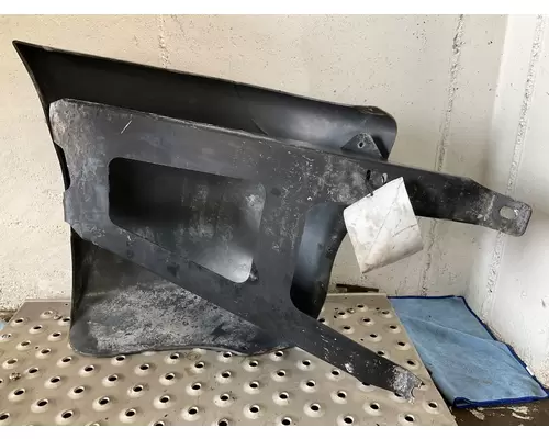 FREIGHTLINER COLUMBIA 120 Bumper End Cap
