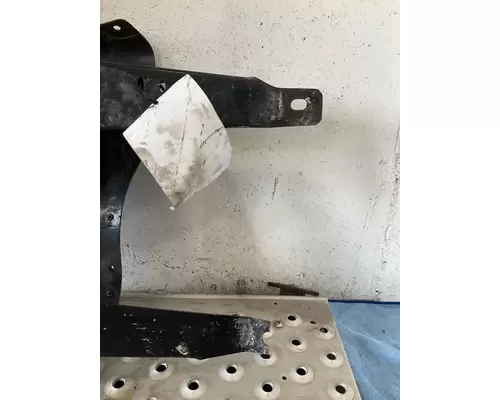 FREIGHTLINER COLUMBIA 120 Bumper End Cap