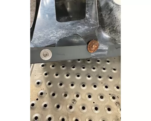 FREIGHTLINER COLUMBIA 120 Bumper End Cap