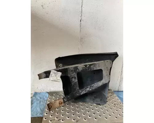 FREIGHTLINER COLUMBIA 120 Bumper End Cap
