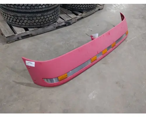 FREIGHTLINER COLUMBIA 120 CAB CLIP