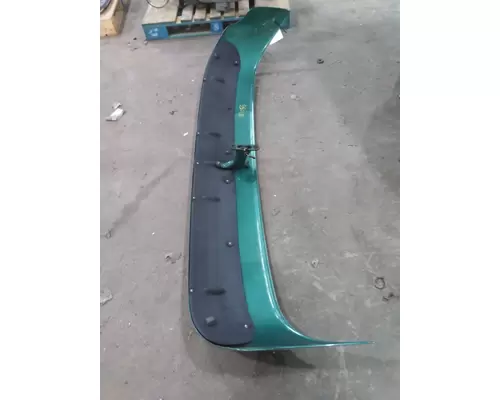 FREIGHTLINER COLUMBIA 120 CAB CLIP