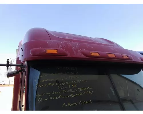 FREIGHTLINER COLUMBIA 120 CAB CLIP