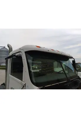 FREIGHTLINER COLUMBIA 120 CAB CLIP