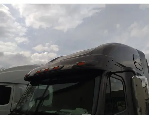 FREIGHTLINER COLUMBIA 120 CAB CLIP