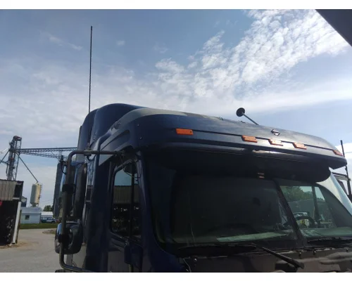 FREIGHTLINER COLUMBIA 120 CAB CLIP