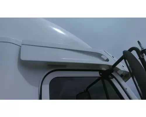 FREIGHTLINER COLUMBIA 120 CAB CLIP