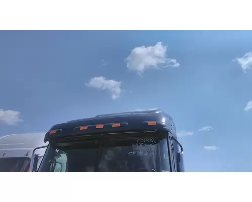 FREIGHTLINER COLUMBIA 120 CAB CLIP