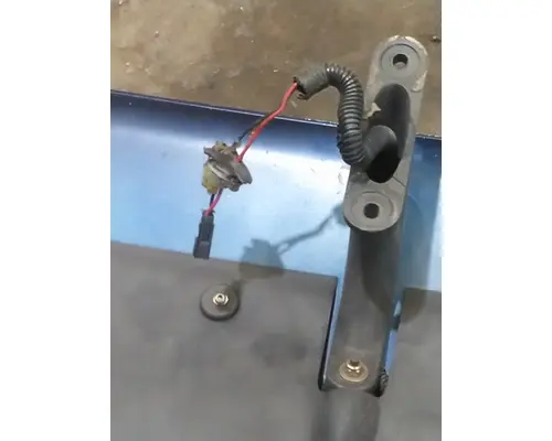 FREIGHTLINER COLUMBIA 120 CAB CLIP