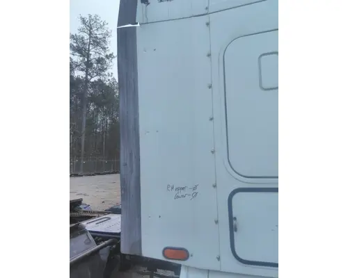 FREIGHTLINER COLUMBIA 120 CAB EXTENSION