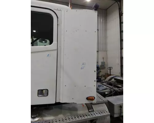 FREIGHTLINER COLUMBIA 120 CAB EXTENSION