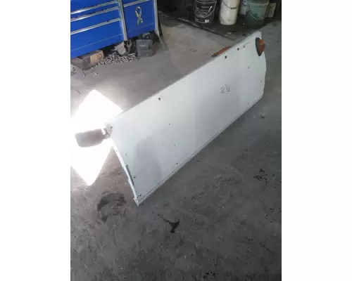 FREIGHTLINER COLUMBIA 120 CAB EXTENSION