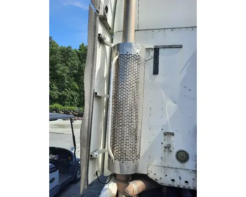 FREIGHTLINER COLUMBIA 120 CAB EXTENSION