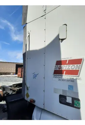 FREIGHTLINER COLUMBIA 120 CAB EXTENSION