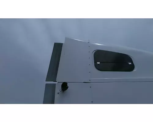 FREIGHTLINER COLUMBIA 120 CAB EXTENSION