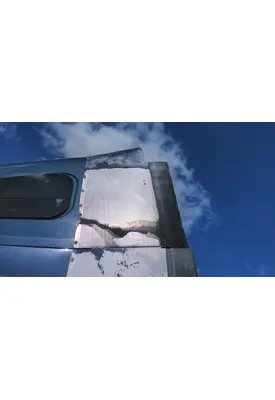 FREIGHTLINER COLUMBIA 120 CAB EXTENSION