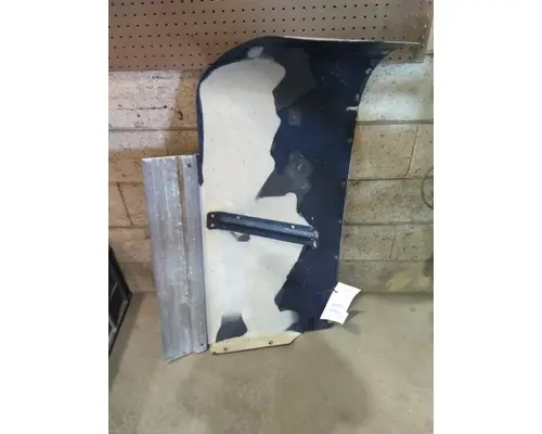 FREIGHTLINER COLUMBIA 120 CAB EXTENSION