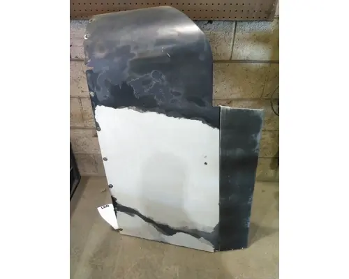 FREIGHTLINER COLUMBIA 120 CAB EXTENSION