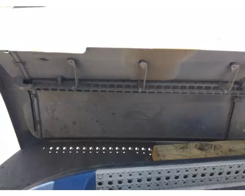 FREIGHTLINER COLUMBIA 120 CAB SKIRTSIDE FAIRING