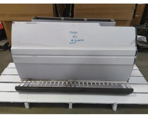 FREIGHTLINER COLUMBIA 120 CAB SKIRTSIDE FAIRING