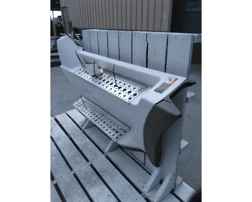 FREIGHTLINER COLUMBIA 120 CAB SKIRTSIDE FAIRING