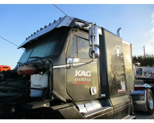 FREIGHTLINER COLUMBIA 120 CAB
