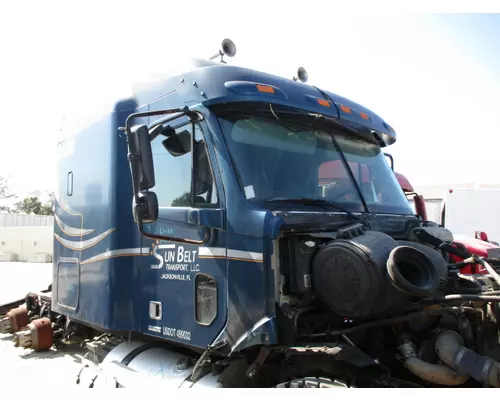 FREIGHTLINER COLUMBIA 120 CAB