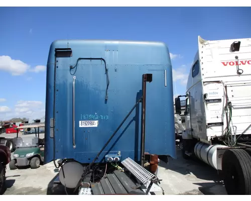 FREIGHTLINER COLUMBIA 120 CAB