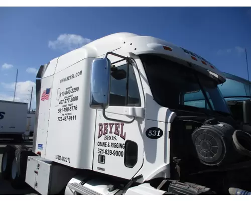 FREIGHTLINER COLUMBIA 120 CAB