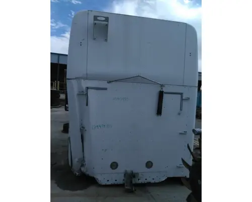 FREIGHTLINER COLUMBIA 120 CAB