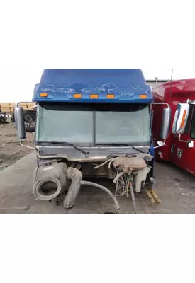 FREIGHTLINER COLUMBIA 120 CAB