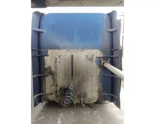 FREIGHTLINER COLUMBIA 120 CAB