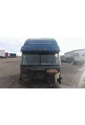 FREIGHTLINER COLUMBIA 120 CAB