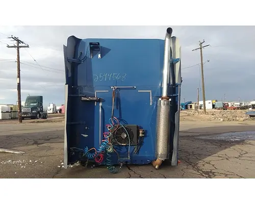 FREIGHTLINER COLUMBIA 120 CAB