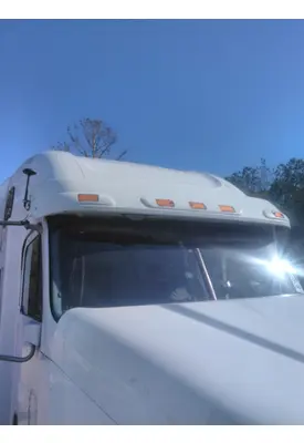 FREIGHTLINER COLUMBIA 120 CAB